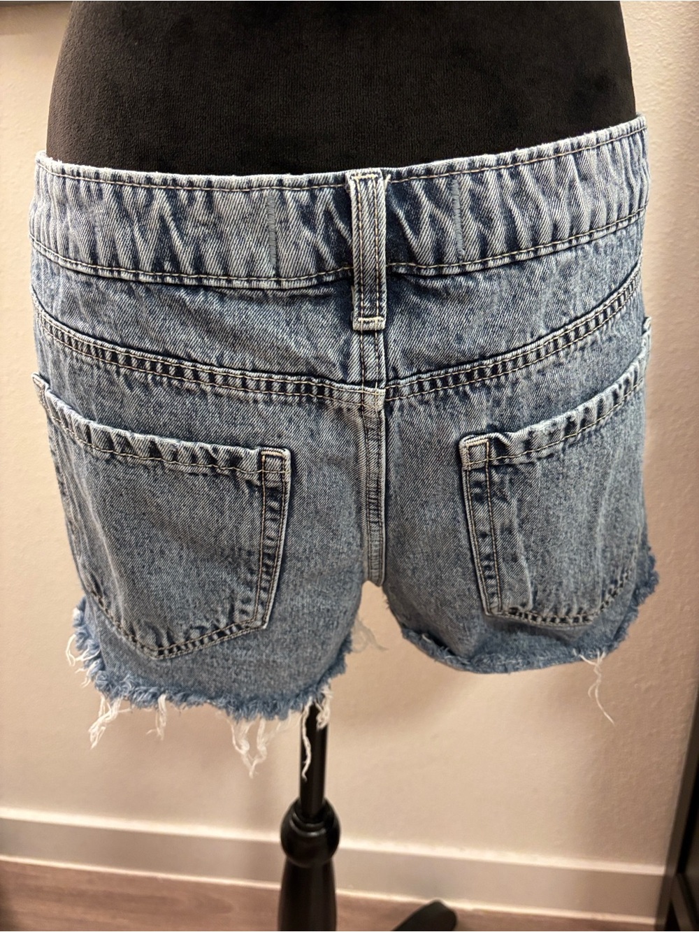 Hollister Light Wash Distressed Denim Cutoff Shorts - Picture 6 of 8